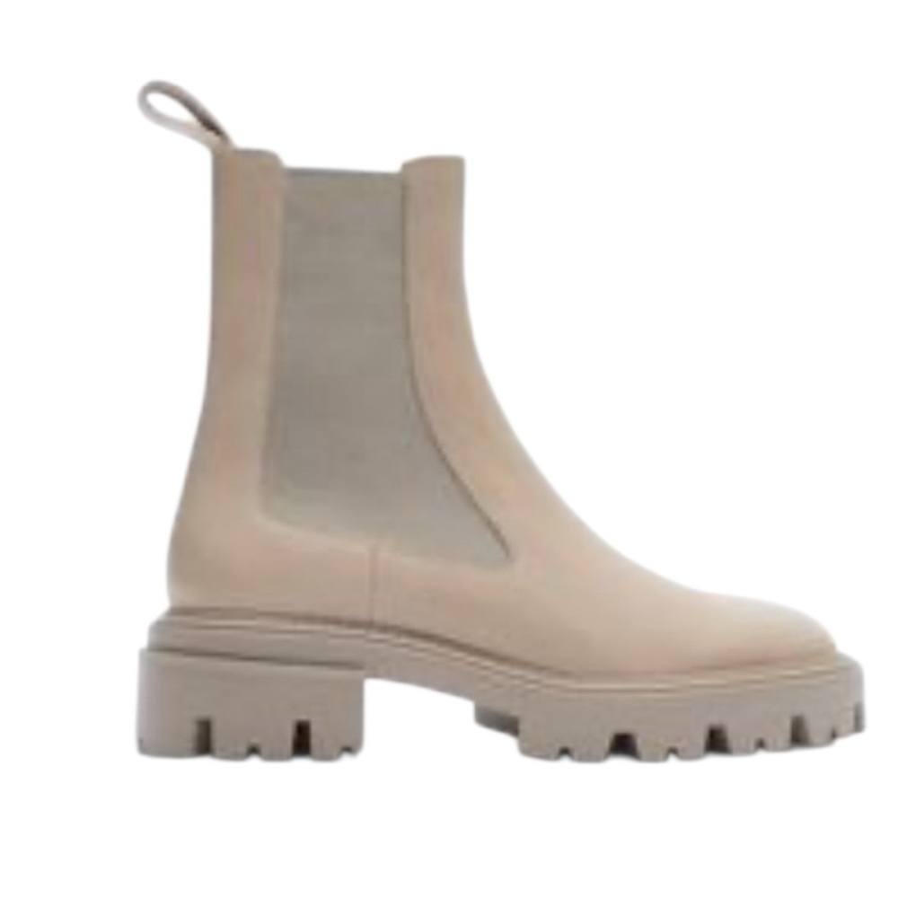 Women's Chunky Chelsea Boot - Beige